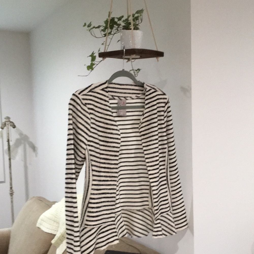 Anthropologie brand blazer sweater size small